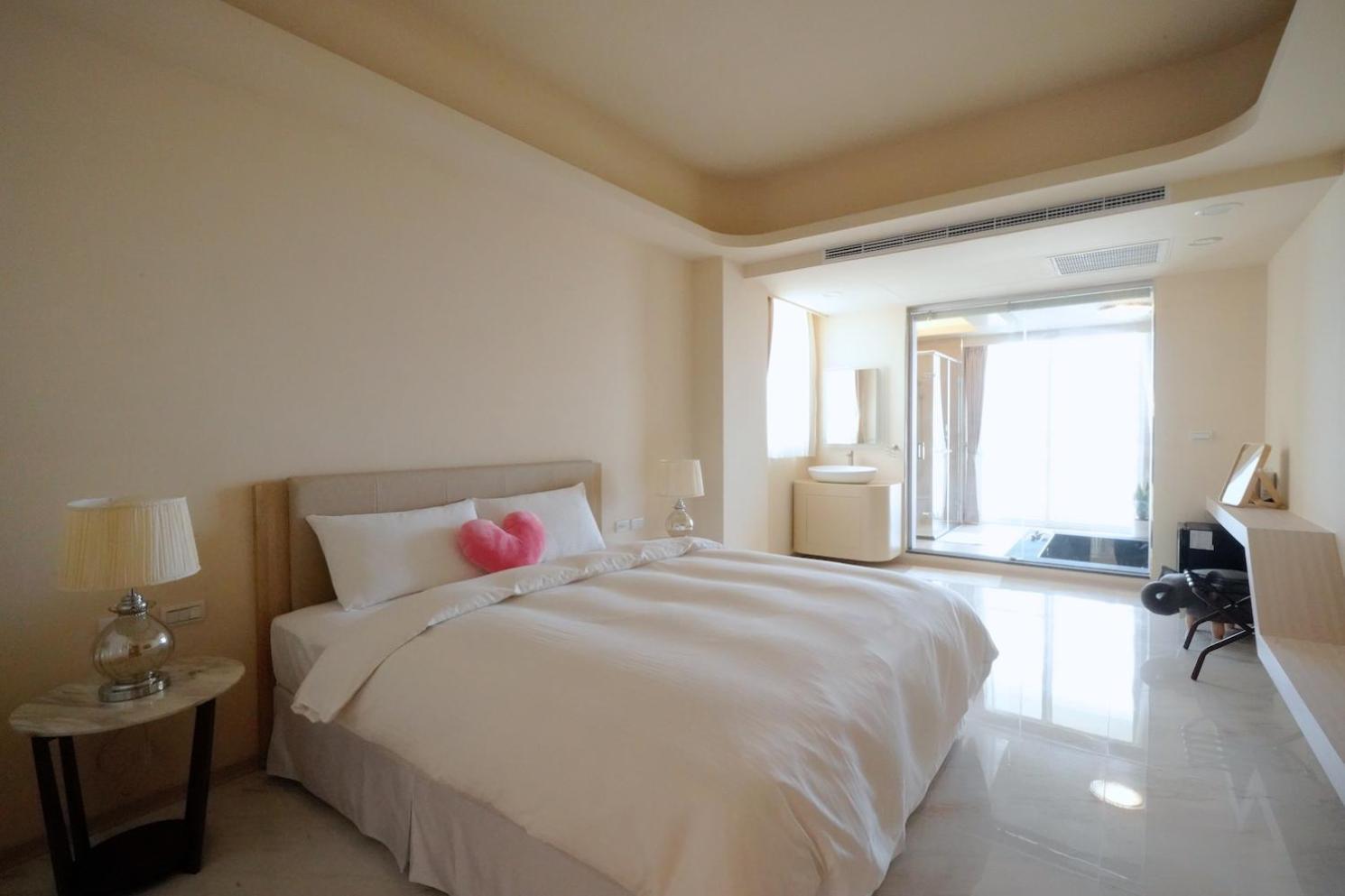 Little Piggy B&B Manzhou Екстериор снимка