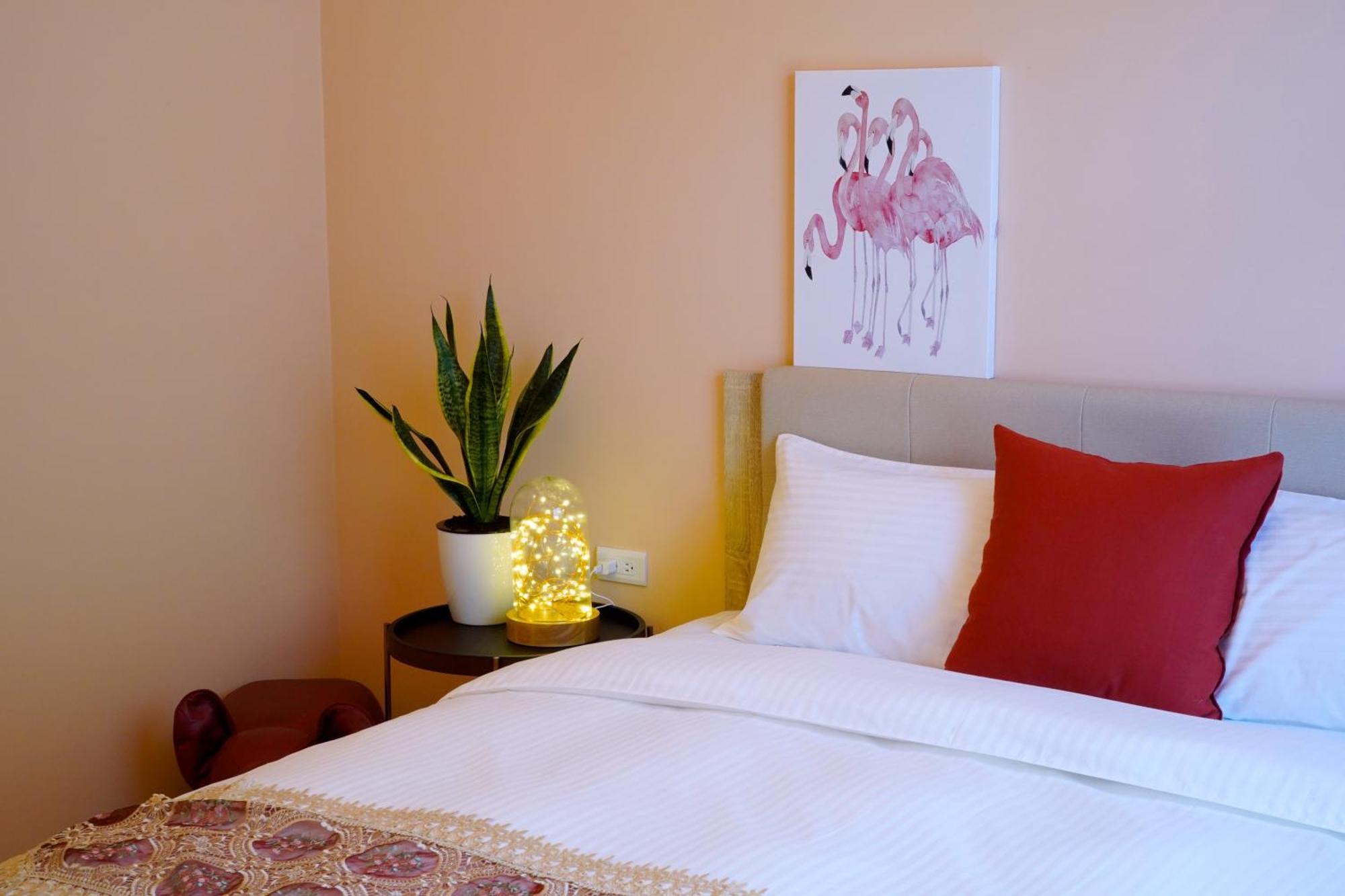 Little Piggy B&B Manzhou Екстериор снимка