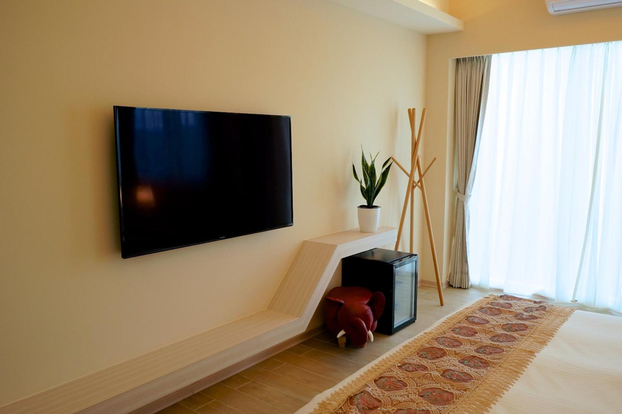 Little Piggy B&B Manzhou Екстериор снимка