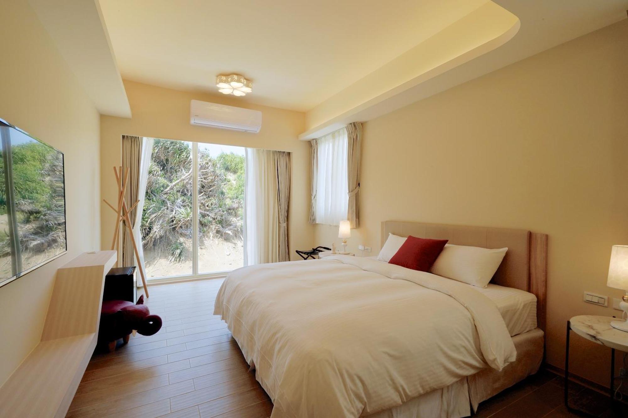 Little Piggy B&B Manzhou Екстериор снимка