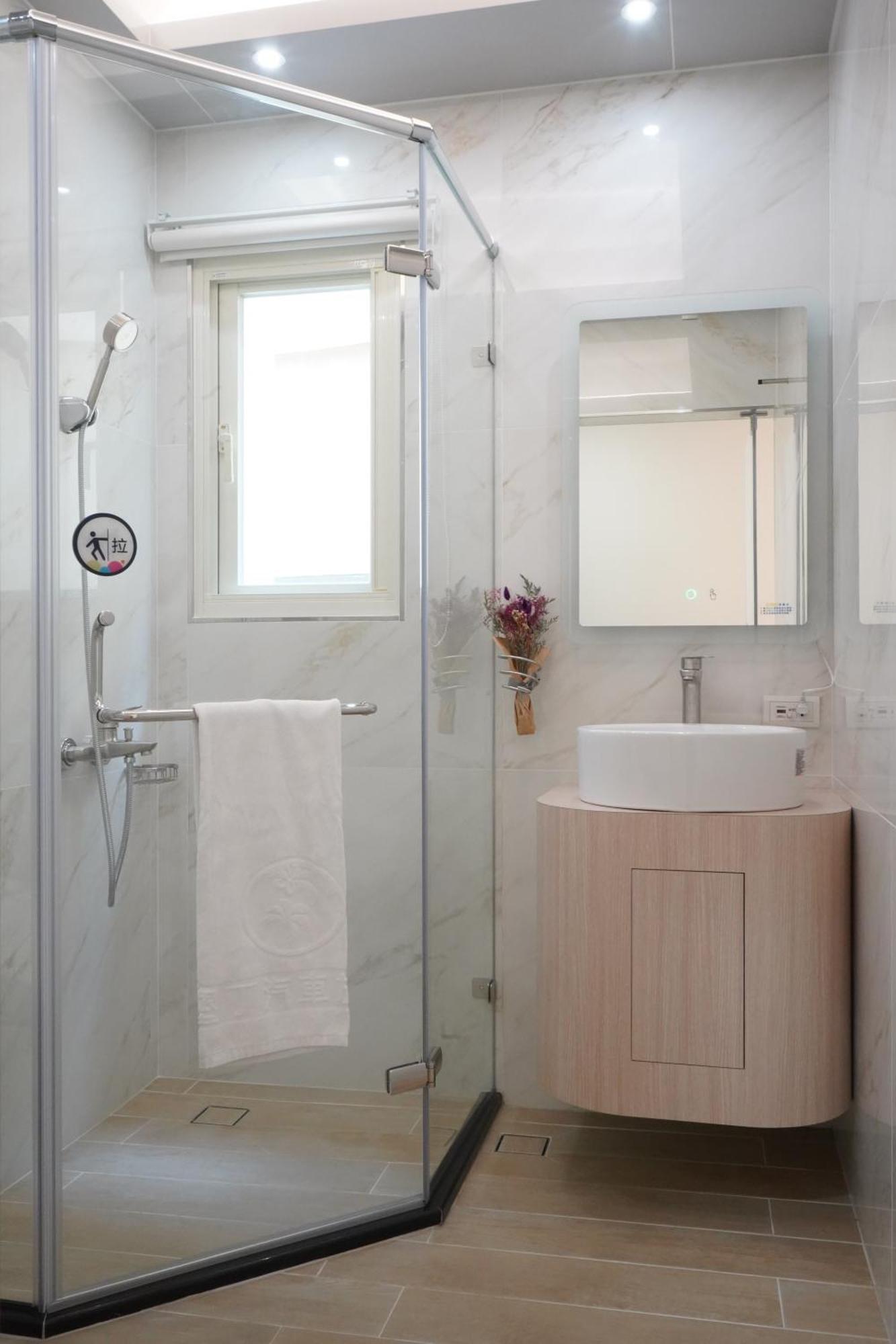 Little Piggy B&B Manzhou Екстериор снимка